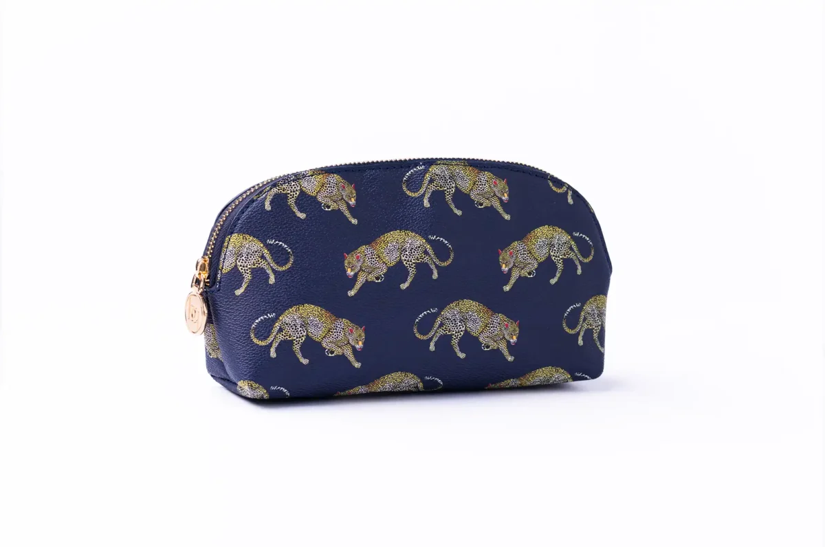 Travel Bag: Leopard, Small - Image 3